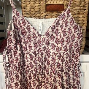 American Eagle Outfitters Red and White Floral Button-Up Blouse